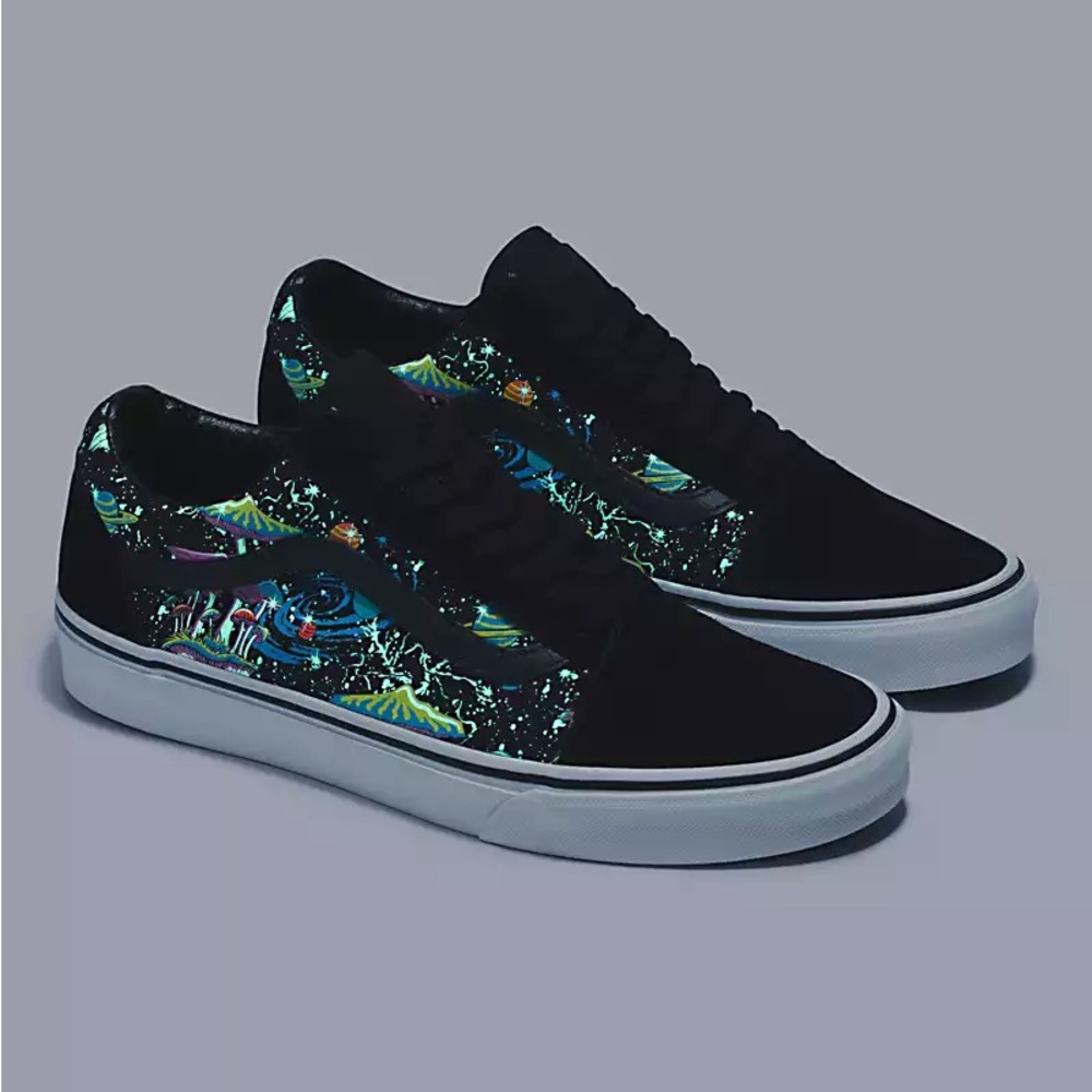 New Sizes* Old Skool Glow “Psychedelic Space” - Picture 2 of 6